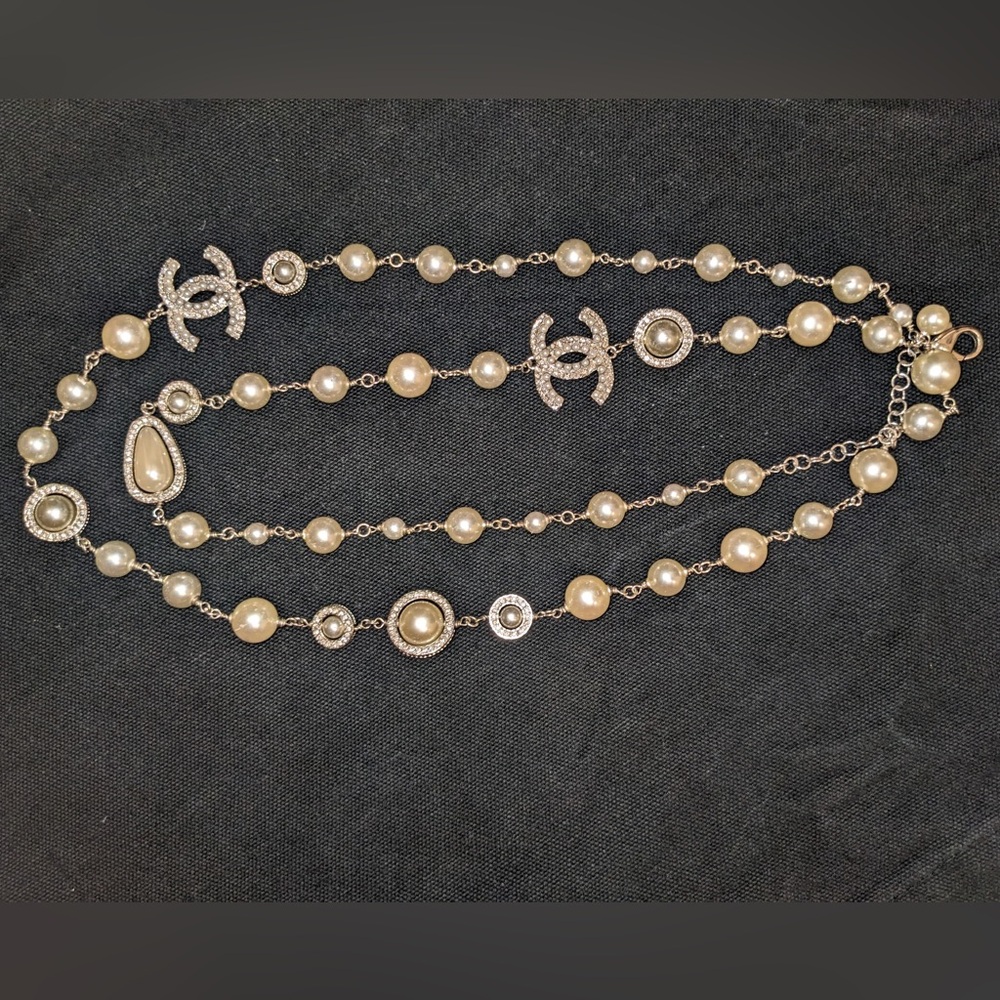 Chanel Authentic Long Faux Pearl Necklace - Picture 7 of 15